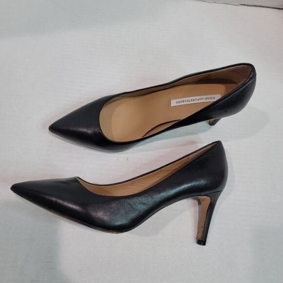 Diane von Furstenberg Pointed Toe Pumps Size 7.5 - Picture 13 of 13